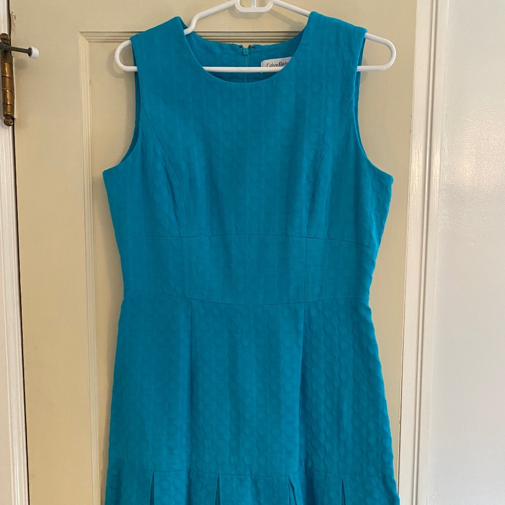 Calvin Klein Size 10 Aqua Blue A-Line Box Pleat Dress